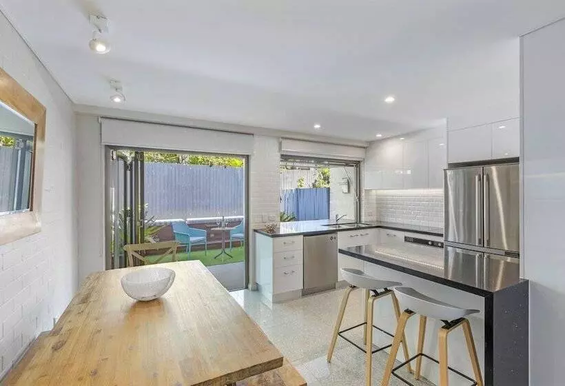 Rivitalo 2 Makuuhuonetta, Noosa Village River Resort