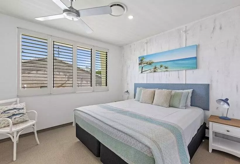 Deluxe-villa 3 Makuuhuonetta, Noosa Village River Resort
