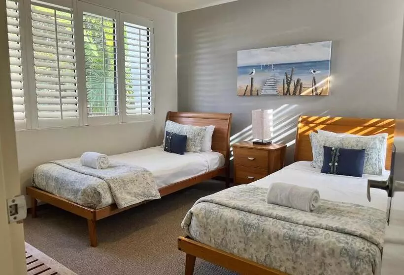 Villa 3 Makuuhuonetta, Noosa Village River Resort