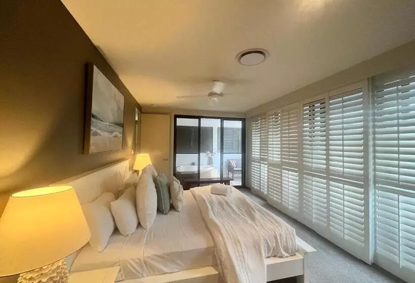Villa 3 Makuuhuonetta, Noosa Village River Resort