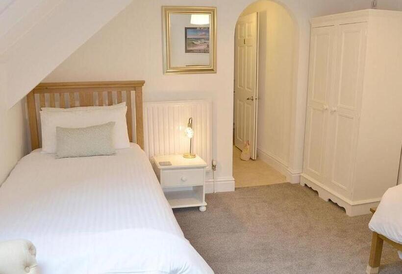 スタンダードルーム, East Lyn House