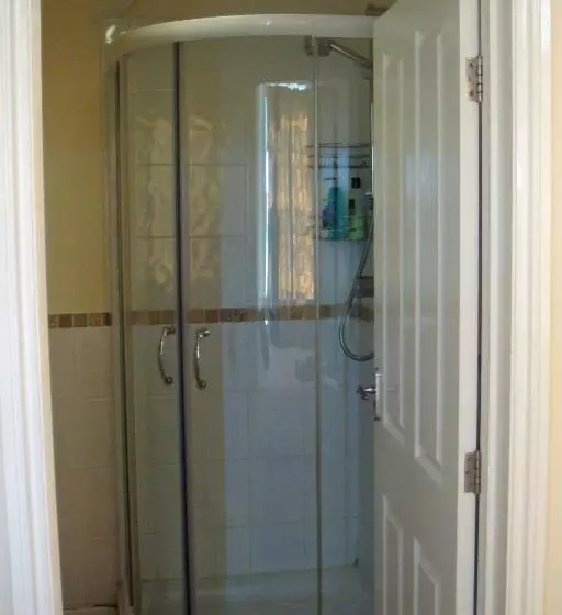 Standard-huone, Harlequin Guest House With Parking