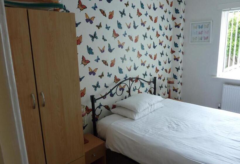 اتاق لوکس چهار تخته, The Northwood