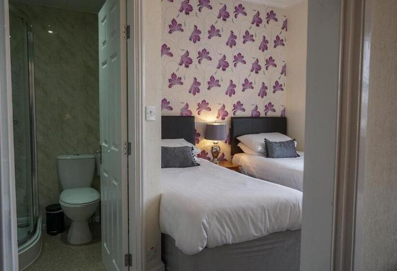 Suite Familiar, The Sandpiper Guest House