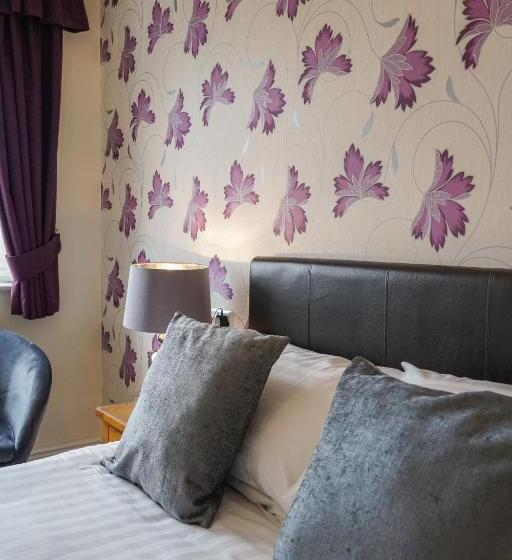 Suite Familiar, The Sandpiper Guest House