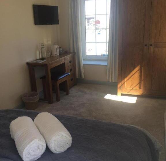 اتاق استاندارد, The Wheelhouse