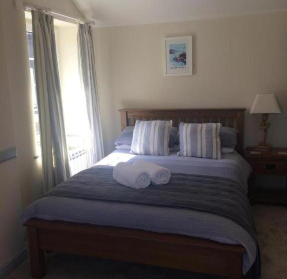 اتاق استاندارد, The Wheelhouse