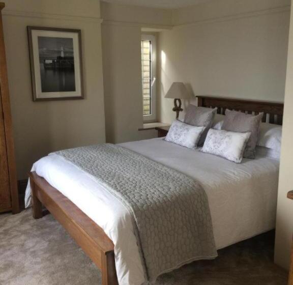 اتاق لوکس, The Wheelhouse