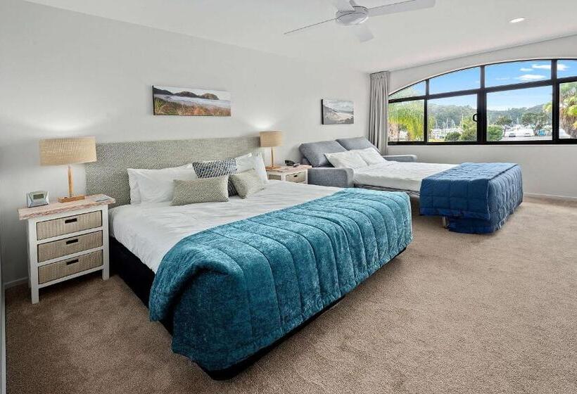 غرفة قياسية سرير كينج لذوى الإحتياجات الخاصة, Quality Hotel Oceans Tutukaka