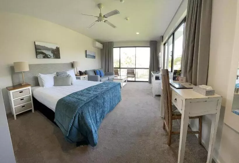 キングサイズベッドのデラックスルーム, Quality Hotel Oceans Tutukaka
