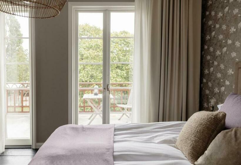 Номер Стандарт, Grå Gåsen