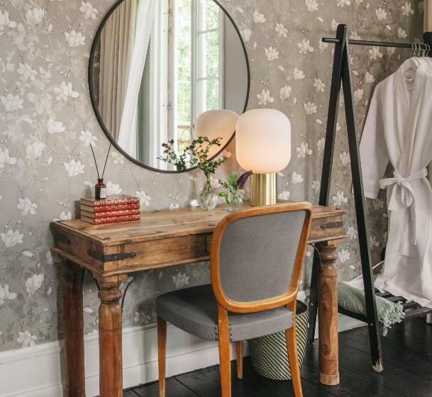 Номер Стандарт, Grå Gåsen