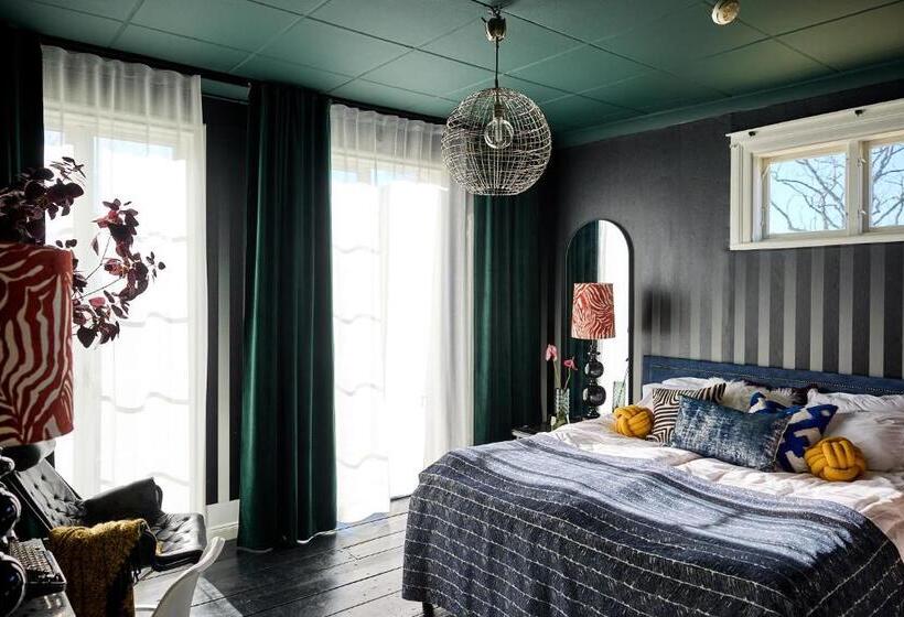 Номер Стандарт, Grå Gåsen