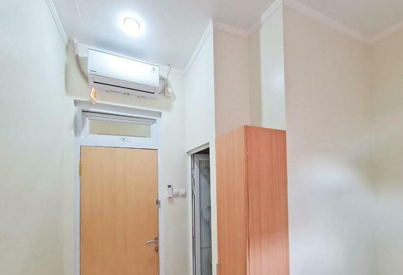 Номер Superior Одноместный, Spot On 92037 Jokotole 2 Homestay