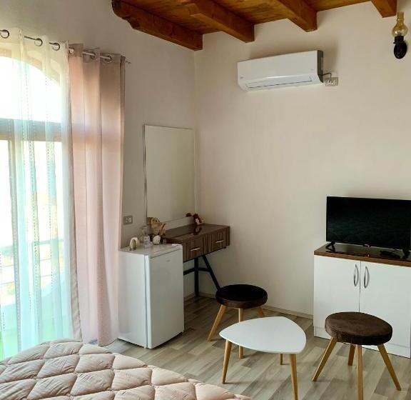 اتاق استاندارد با تخت بزرگ, Casadolcecasa