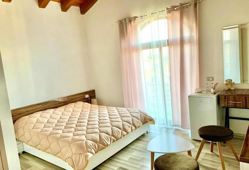 اتاق استاندارد با تخت بزرگ, Casadolcecasa