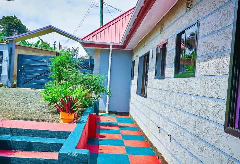 디럭스 룸, Safari Park House