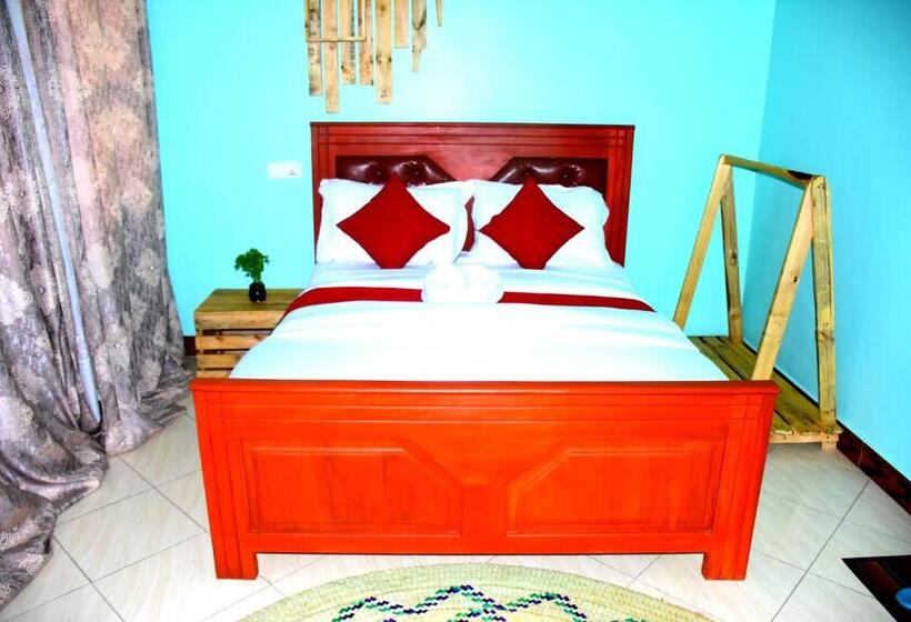 디럭스 스튜디오, Safari Park House