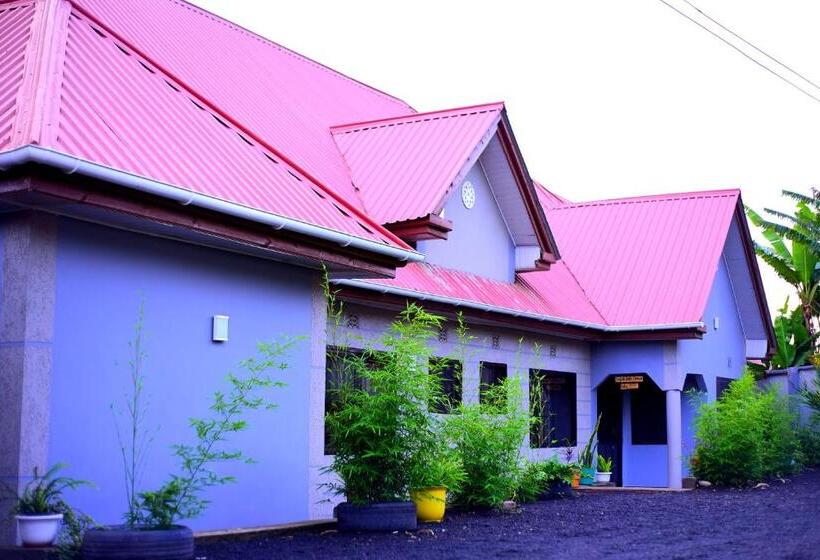 이코노미 룸, Safari Park House