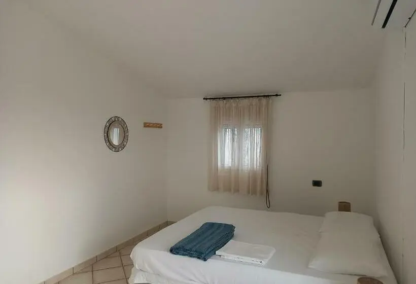 Perhehuone, Villa Acquamarina