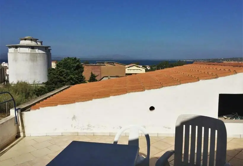 Perhehuone, Villa Acquamarina