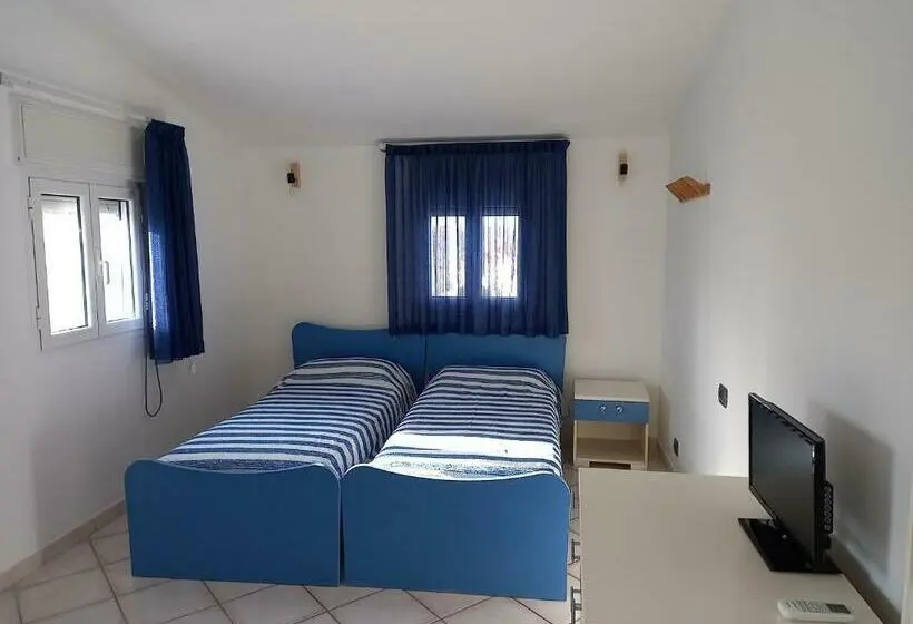 Perhehuone, Villa Acquamarina