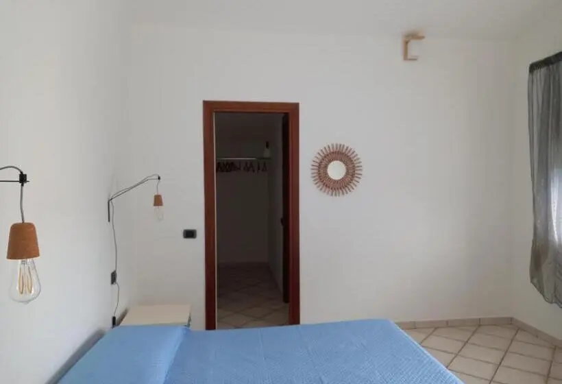 Standard-huone Allasnäkymä, Villa Acquamarina