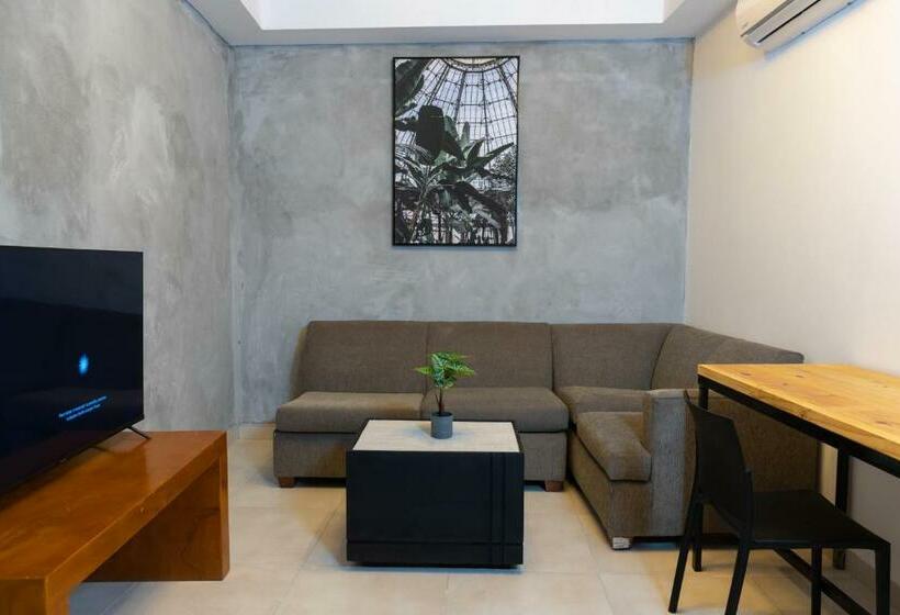 带大床的标准间, Marinn Tropical Vibes