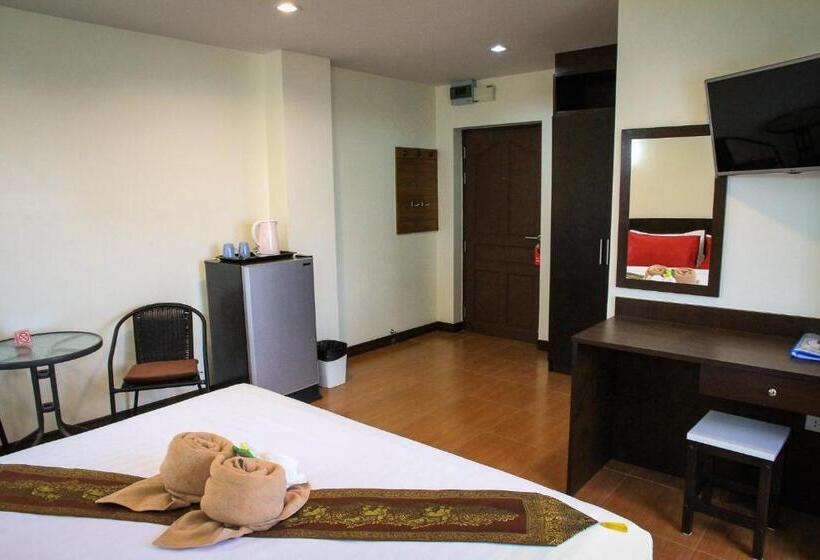 חדר סטנדרט עם מרפסת, Sky Villa Hua Hin Guesthouse   Adults Only