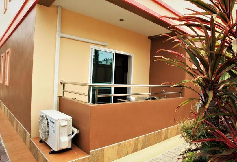 חדר סטנדרט עם טרסה, Sky Villa Hua Hin Guesthouse   Adults Only