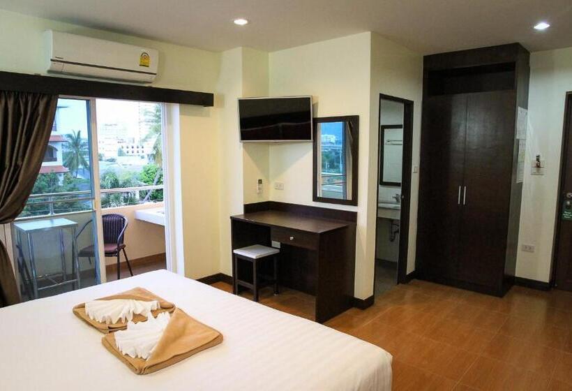 חדר סטנדרט נוף לים עם מרפסת, Sky Villa Hua Hin Guesthouse   Adults Only