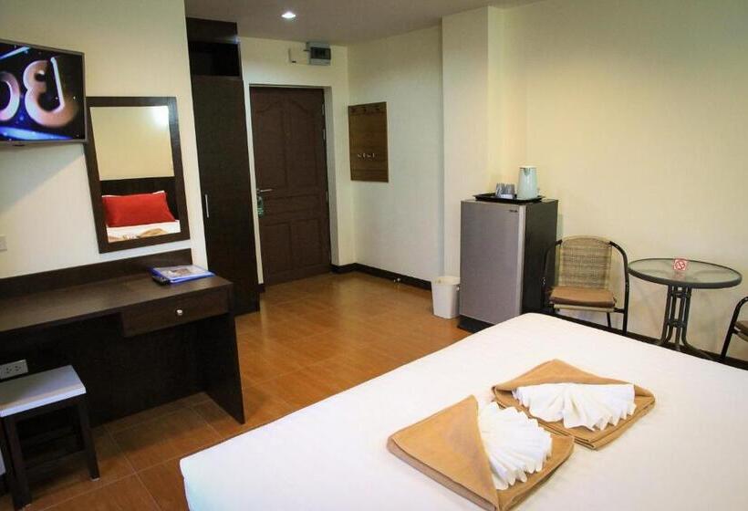 חדר סטנדרט נוף לים עם מרפסת, Sky Villa Hua Hin Guesthouse   Adults Only