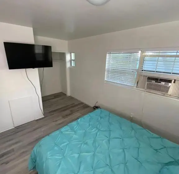 1ベッドルームアパートメント, Uptown Inn & Suites