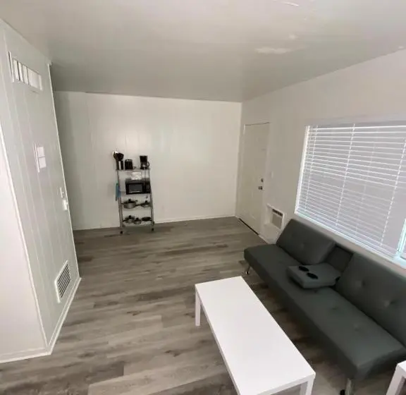 1ベッドルームアパートメント, Uptown Inn & Suites