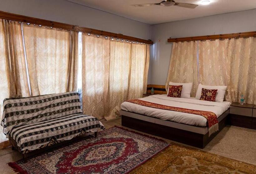 Семейный Номер Вид на Сад, Bali Guest House