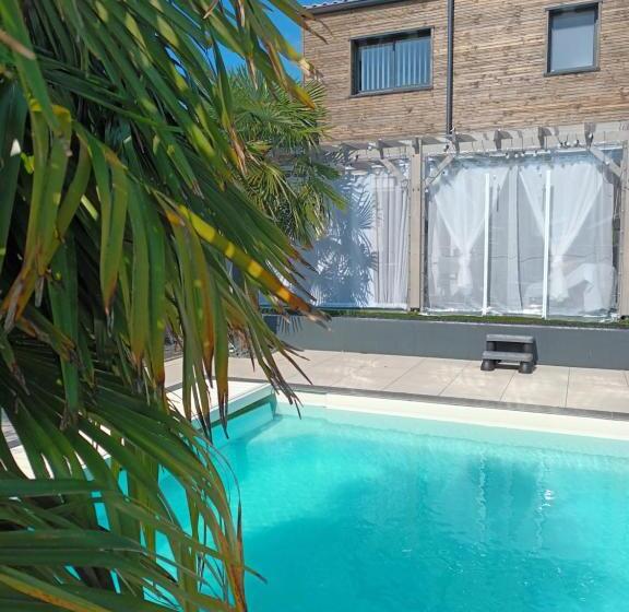 Deluxe Suite, Suites By Aix Keys Avec Jacuzzi Privatif 5 Min Des Plages Fouras