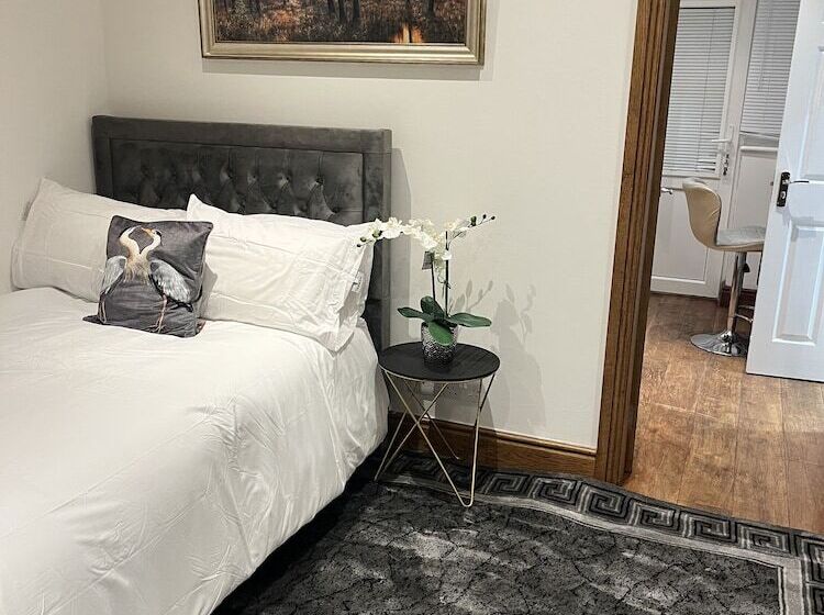 디럭스 룸, Tj Homes