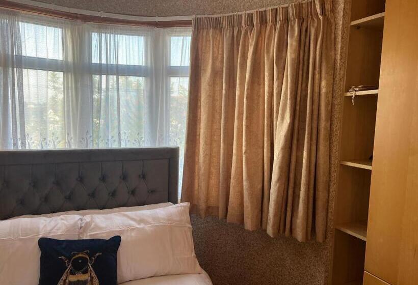 Номер Deluxe, Tj Homes