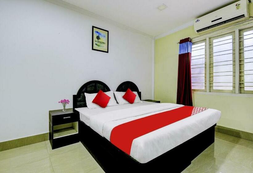 اتاق کلاسیک سه تخته, Flagship Anchor House