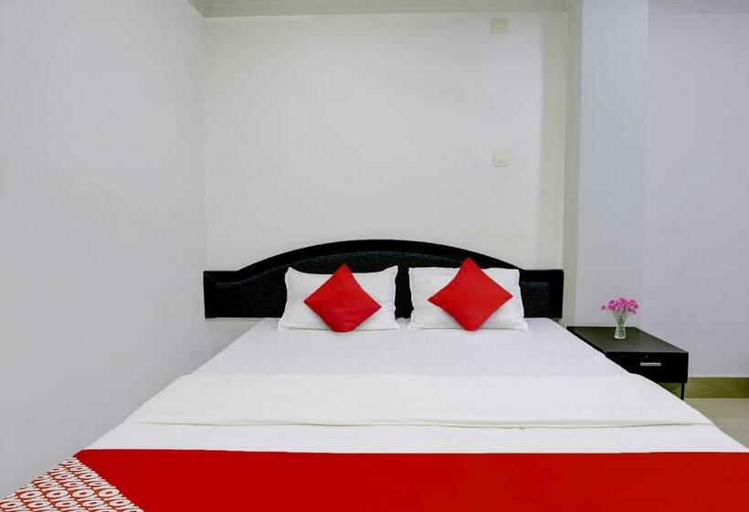 اتاق کلاسیک سه تخته, Flagship Anchor House