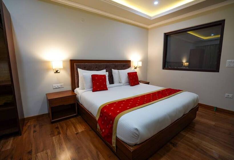 Quarto Deluxe, Karma Residency