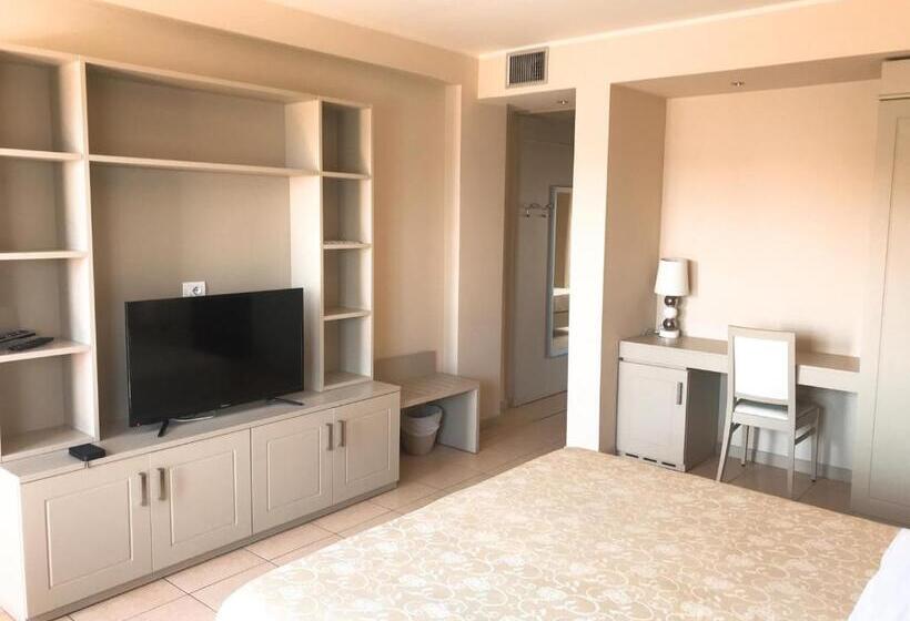 スタンダード4人部屋, Mediterranean Boutique