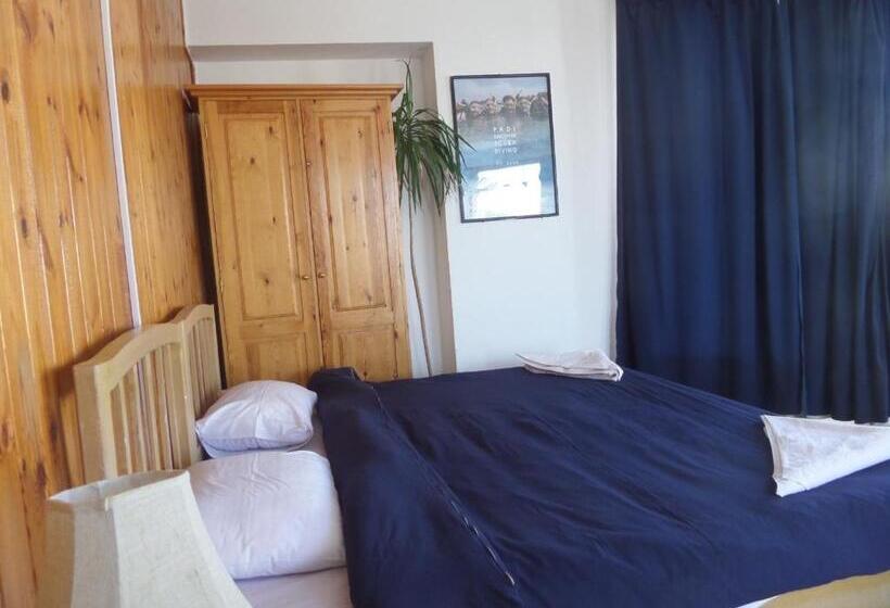 اتاق لوکس سه تخته, Red Sea Relax