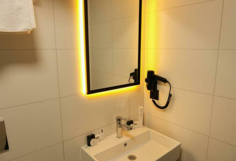 Номер Deluxe Одноместный, Loft Plus Hotel S