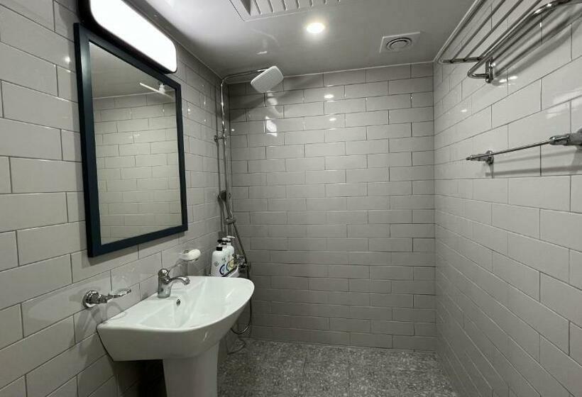 スタンダードルーム, Tongyeong  Chosun