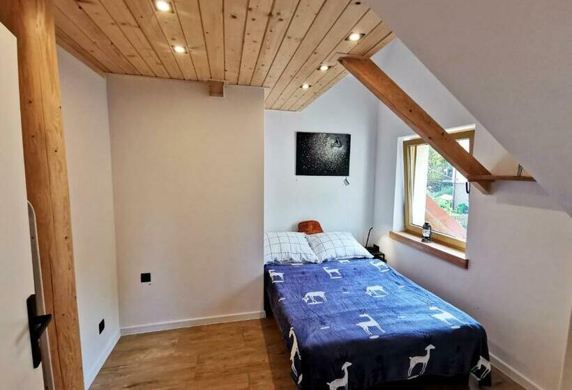 דירת שלושה חדרים, Poza Horyzont