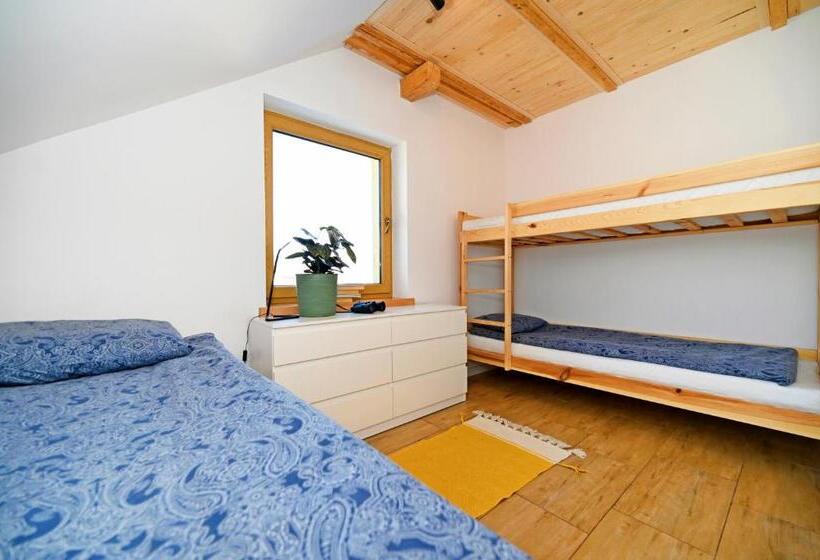 ３ベッドルームアパートメント, Poza Horyzont