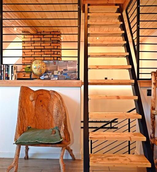 דירת שלושה חדרים, Poza Horyzont