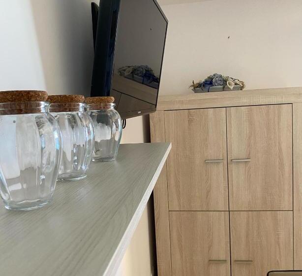 شقة غرفة واحدة مطلة على البحر, Bluemind