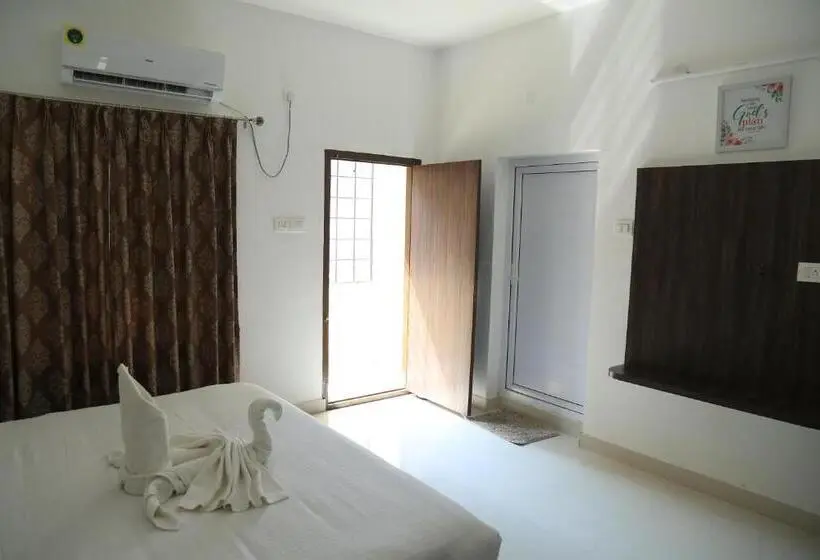 バルコニー付きスタンダードルーム, Christian Guest House